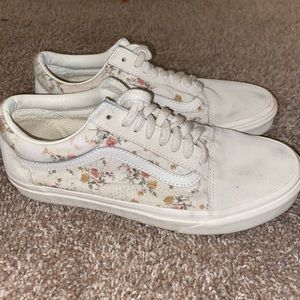 Vans Womens size 9